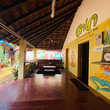Gaia Hostels Анджуна Екстериор снимка