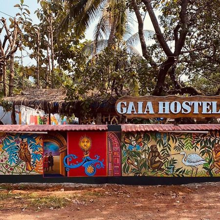 Gaia Hostels Анджуна Екстериор снимка