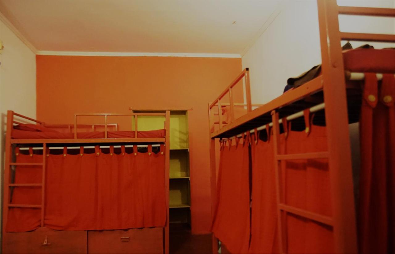 Gaia Hostels Анджуна Екстериор снимка