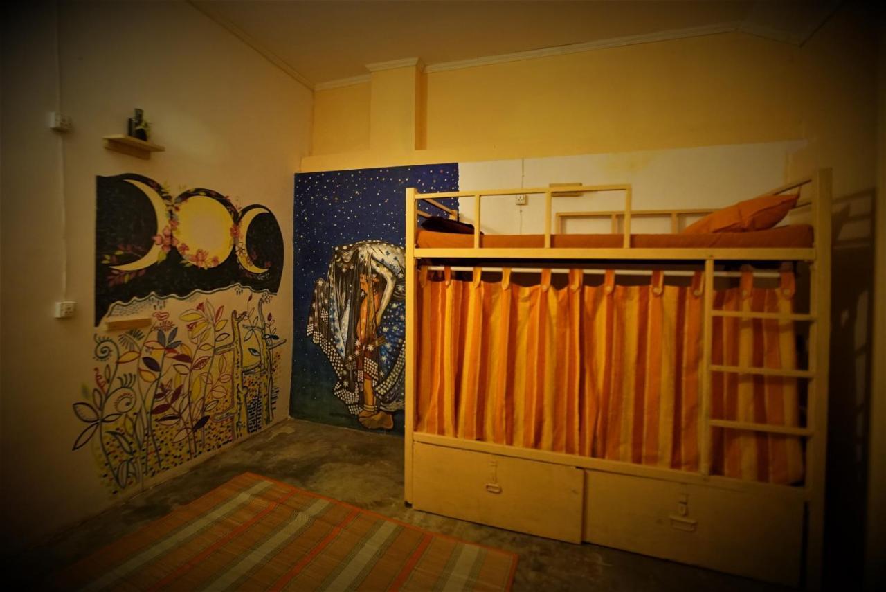Gaia Hostels Анджуна Екстериор снимка