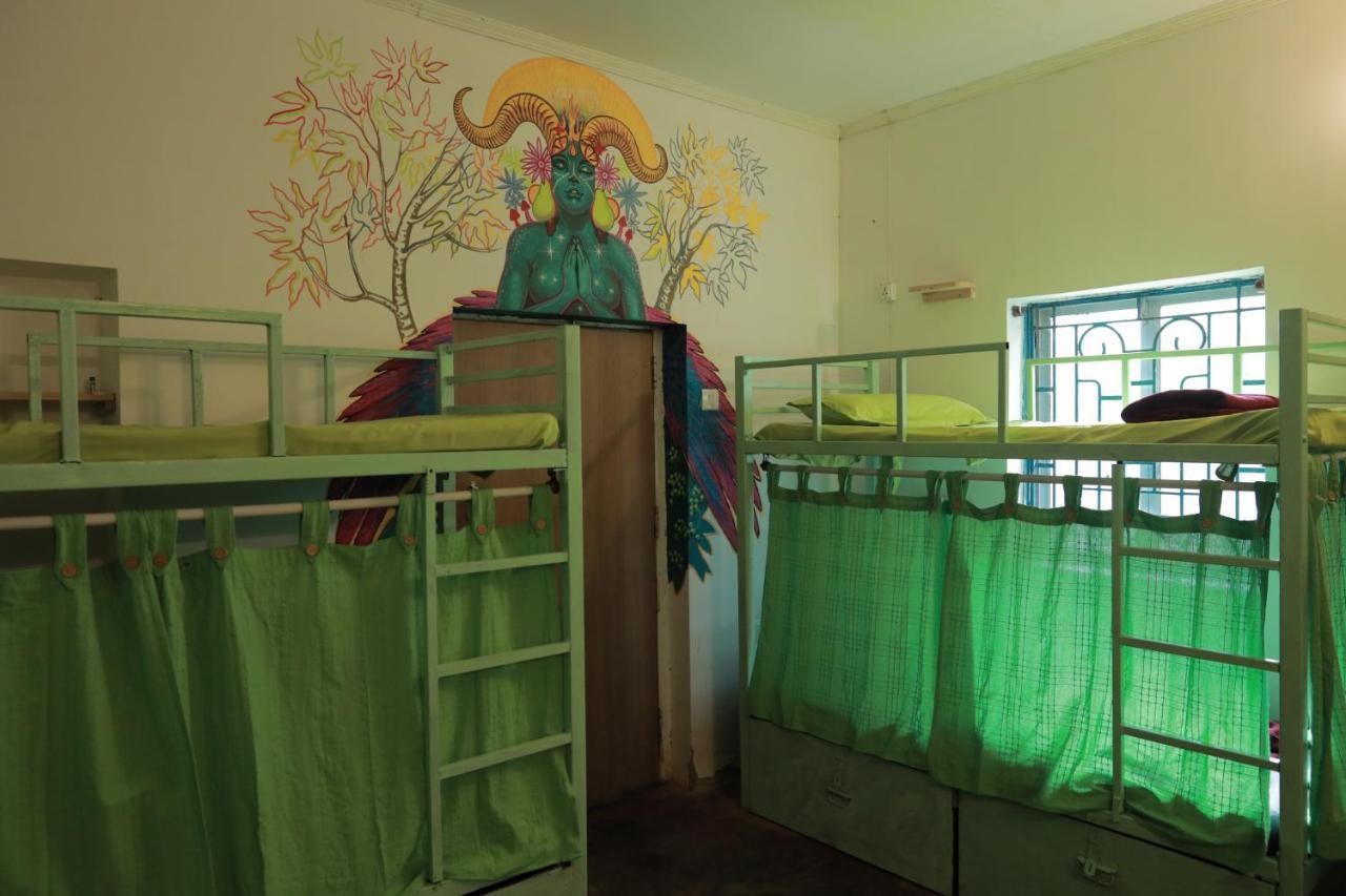 Gaia Hostels Анджуна Екстериор снимка