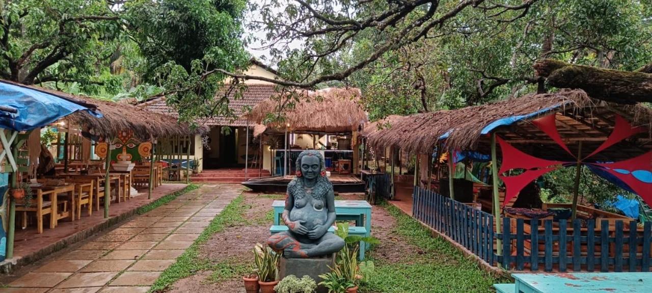 Gaia Hostels Анджуна Екстериор снимка