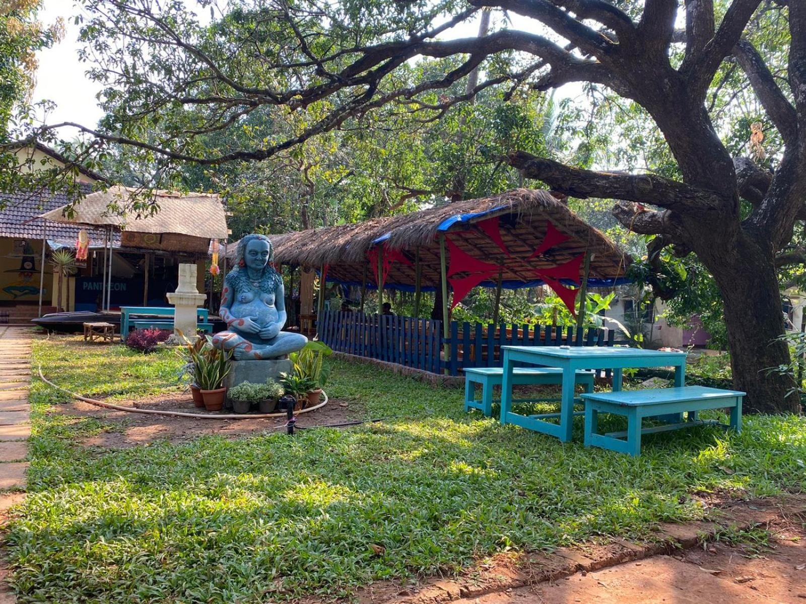 Gaia Hostels Анджуна Екстериор снимка